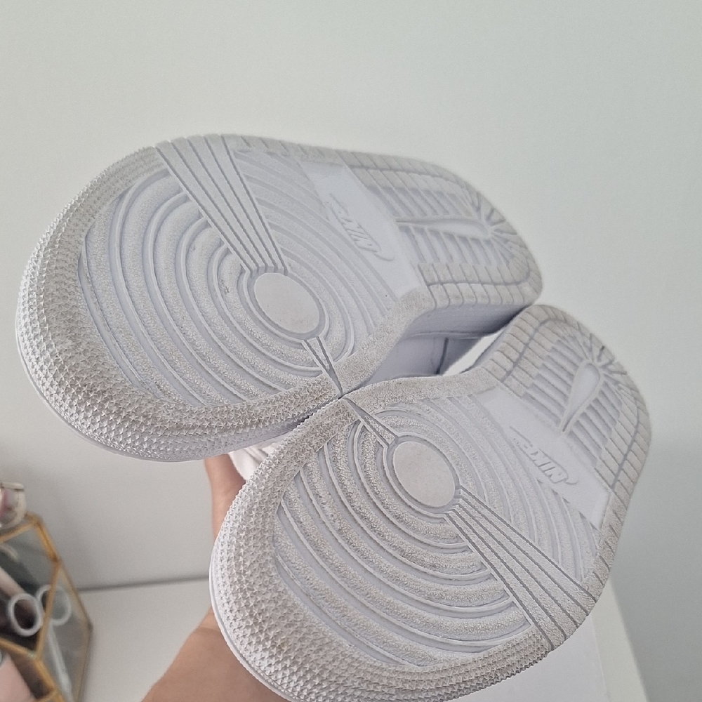 Nike Air Jordan White High-Top Sneakers - Picture 6 of 6
